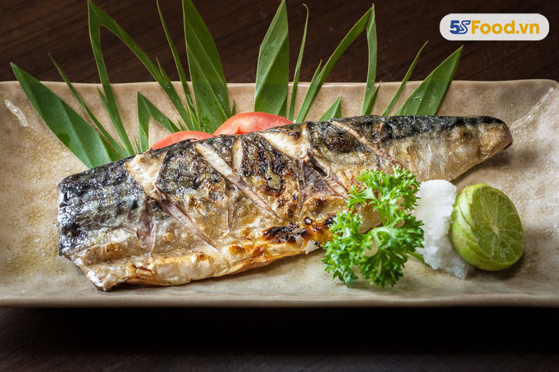 Cá Saba Nauy nướng muối 110g